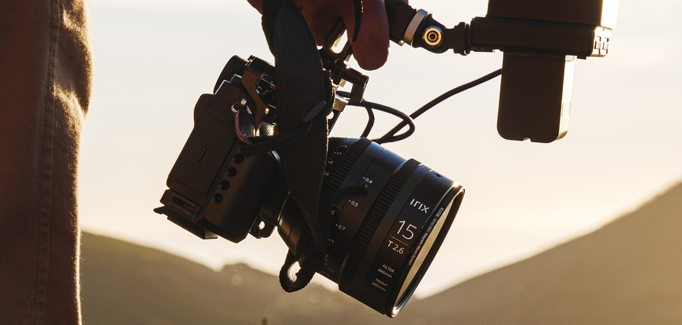 Irix Cine 15mm T2.6: Quay phim trong không gian chật hẹ